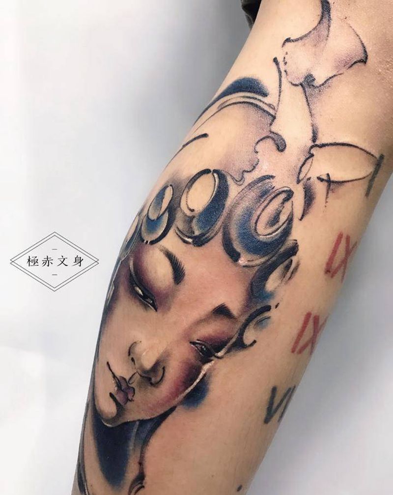 水墨花旦纹身图片_腿部水墨花旦水墨纹身图案