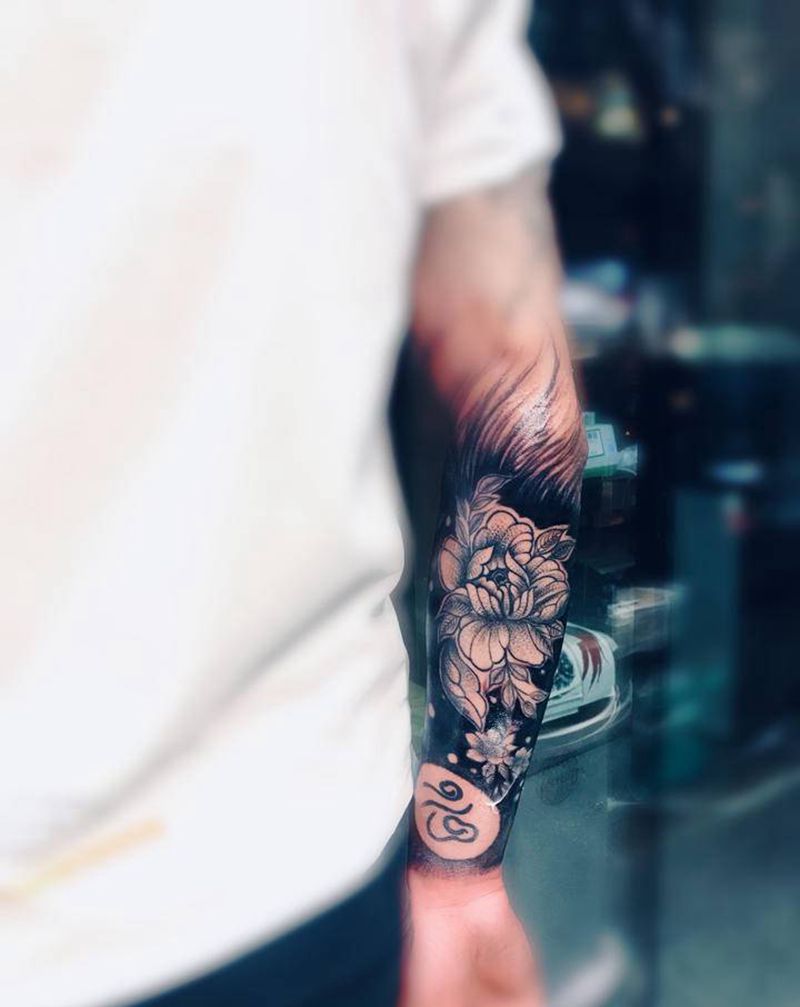 黑臂纹身图片_手臂纹身图案