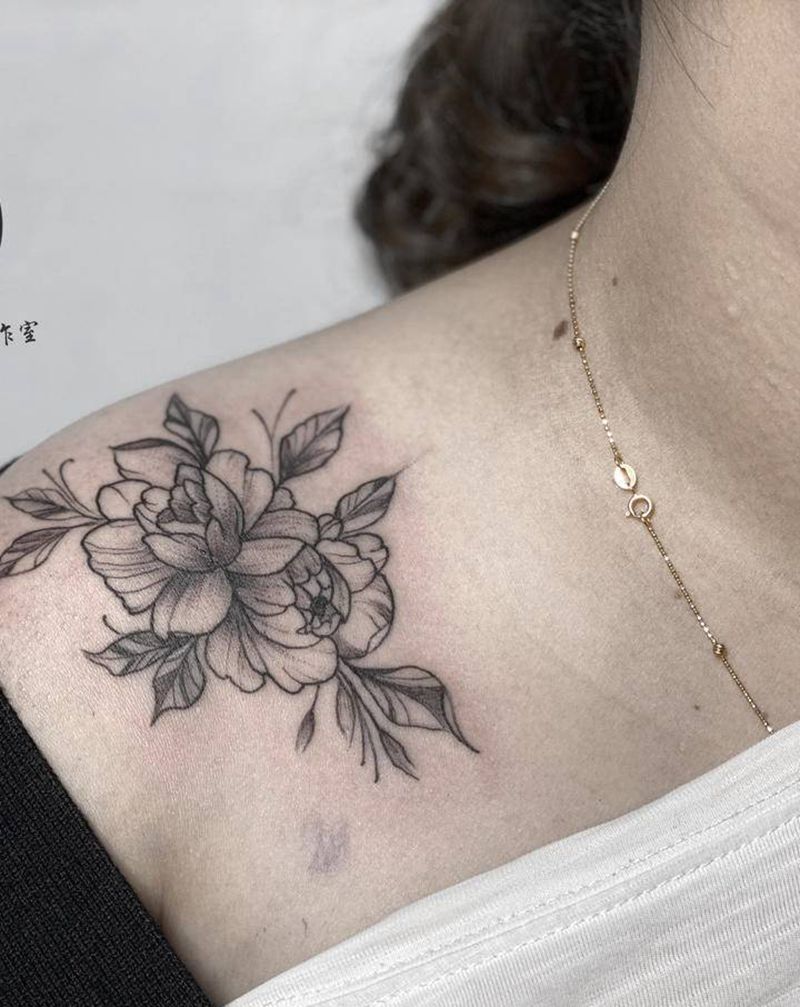 素花纹身图片_肩部点刺素花纹身图案