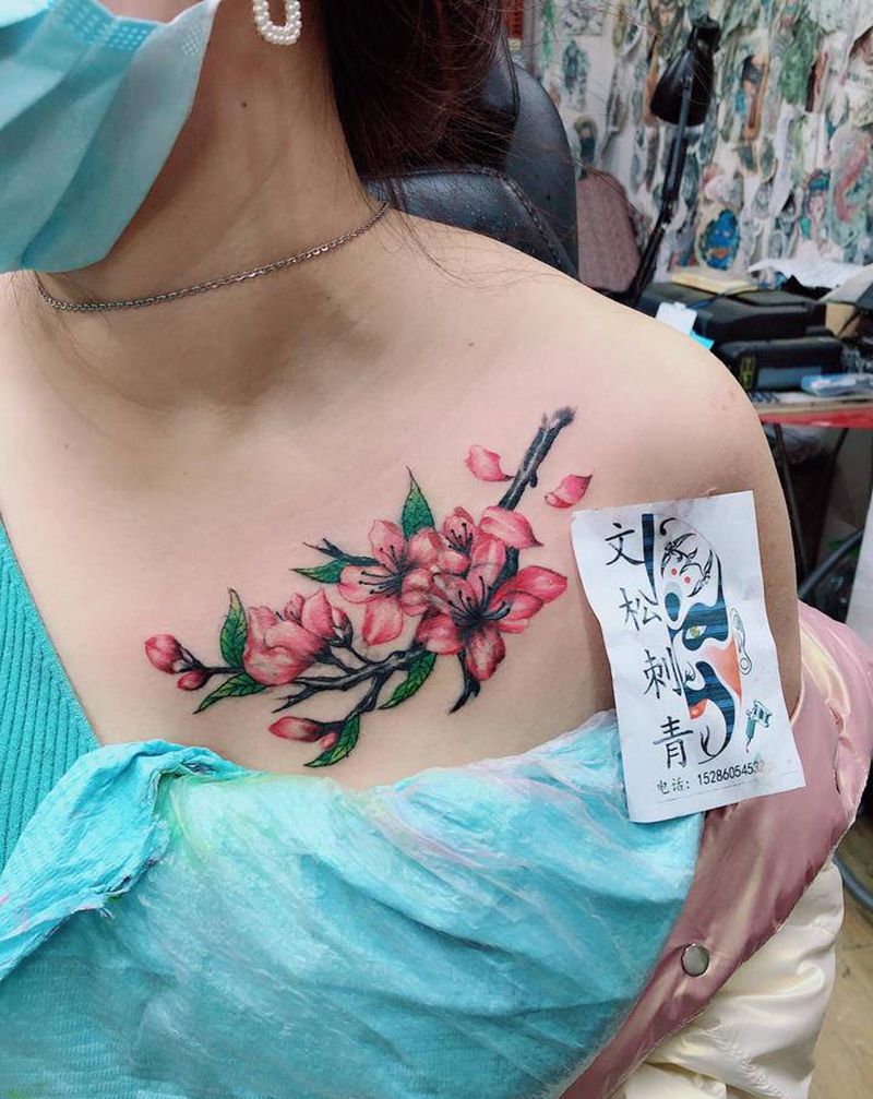 遮盖纹身图片_胸部纹身图案