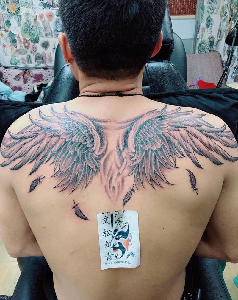 翅膀纹身图片_背部纹身图案