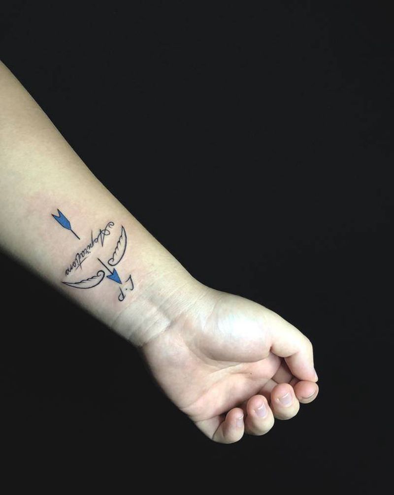 小清新纹身图片_手臂手部几何纹身图案