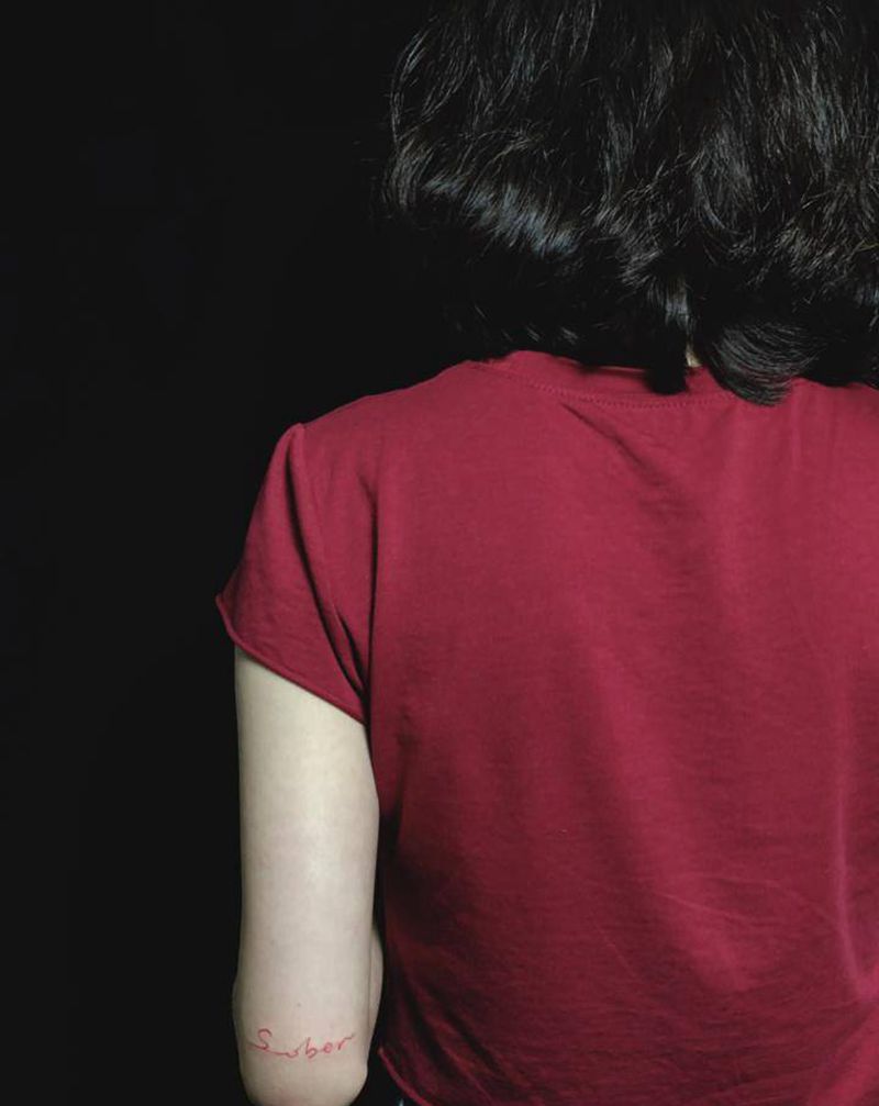 简洁 清爽纹身图片_手臂花体字纹身图案