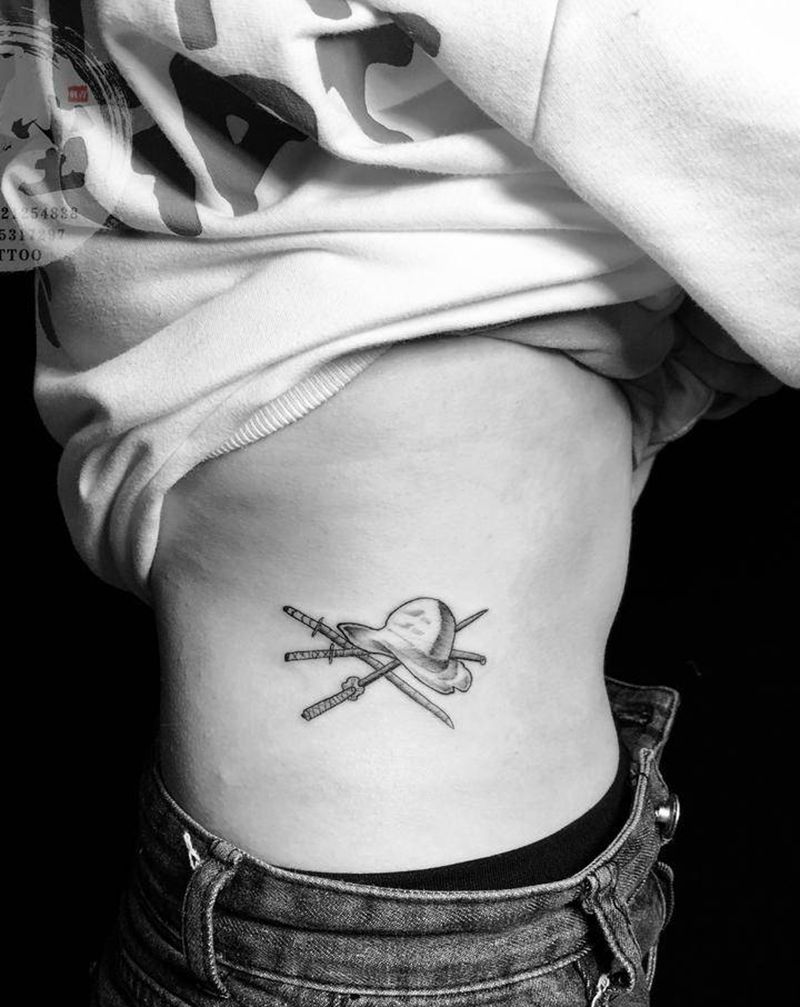 海贼王纹身图片_腰部海贼王路飞索隆纹身图案