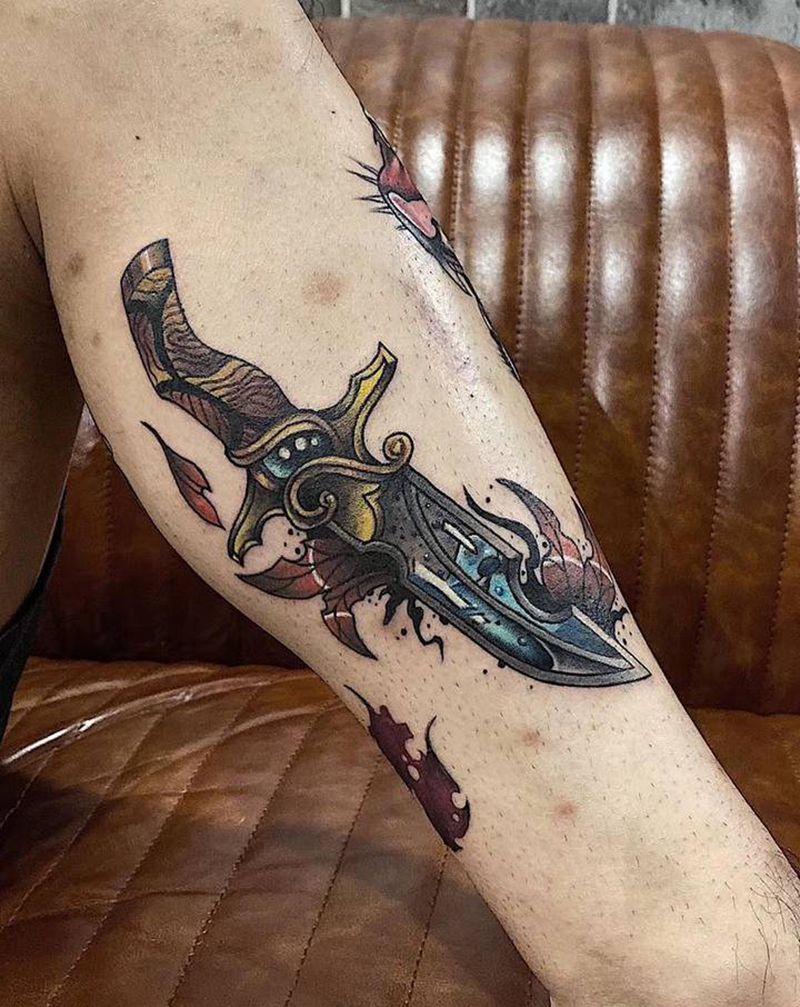 匕首纹身图片_腿部New SchoolOld School匕首纹身图案