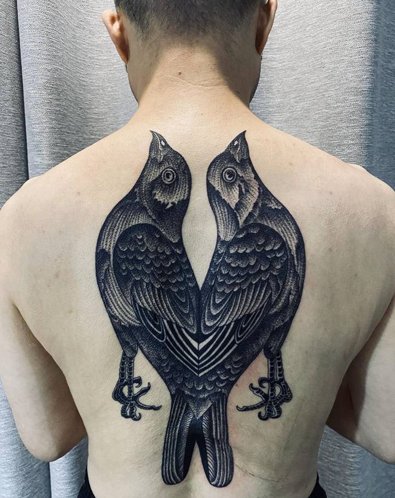 甩针双鸟 暗喻均衡世界纹身图片_背部点刺鸟暗黑纹身图案