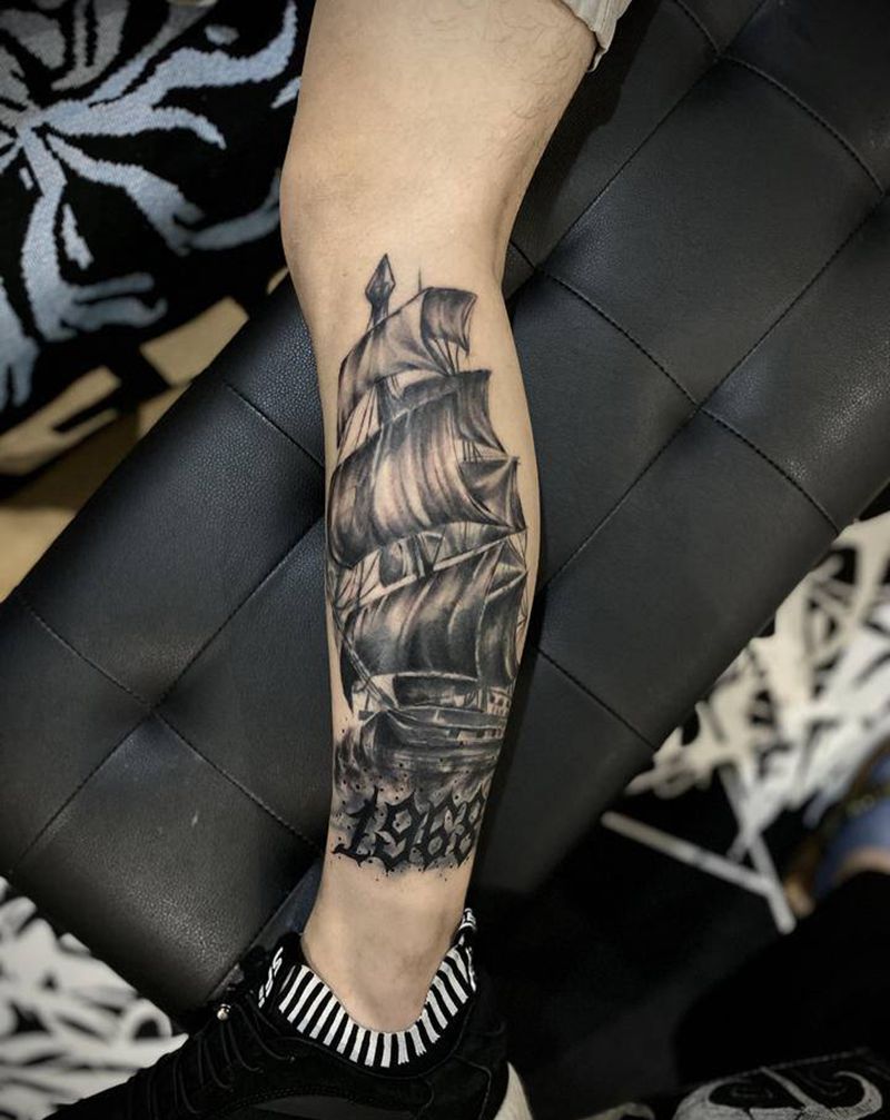 修改旧纹身纹身图片_腿部欧美写实帆船纹身图案