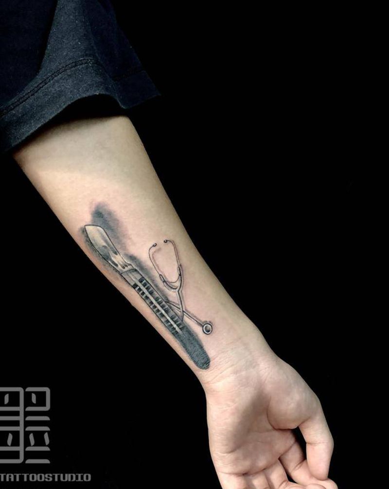 遮盖作品纹身图片_手臂欧美写实遮盖纹身图案