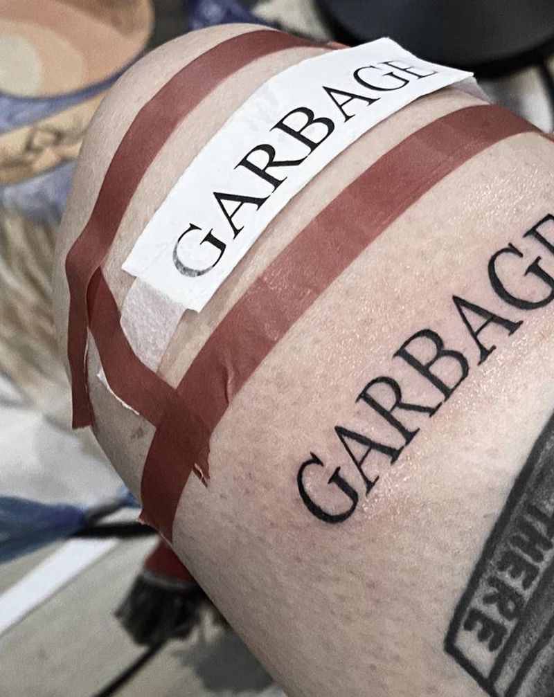 自己给自己扎的字母纹身图片_字母英文纹身图案