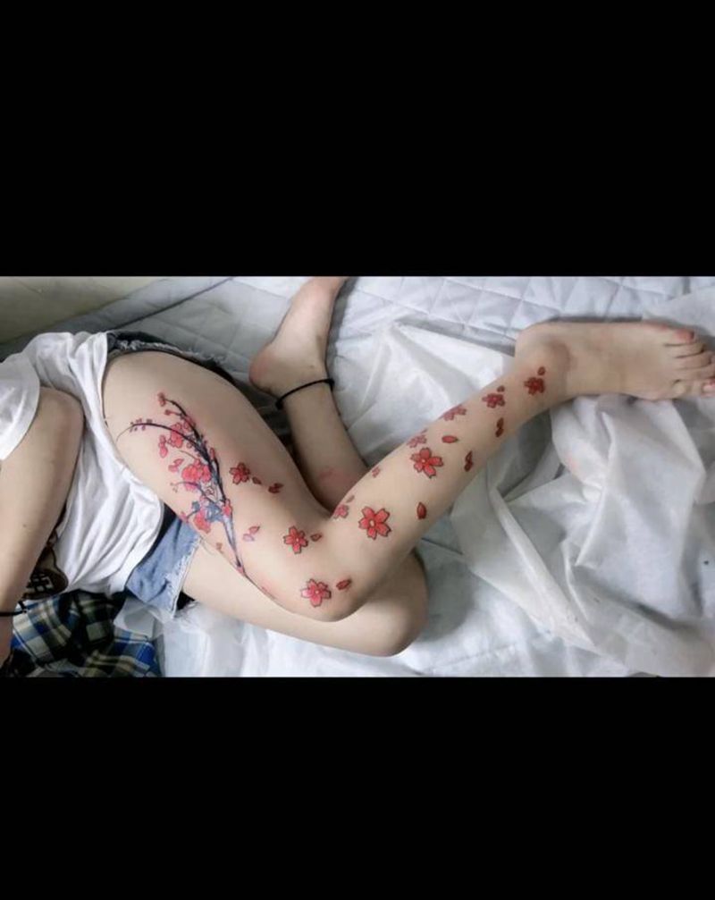 樱花纹身图片_脚部纹身图案