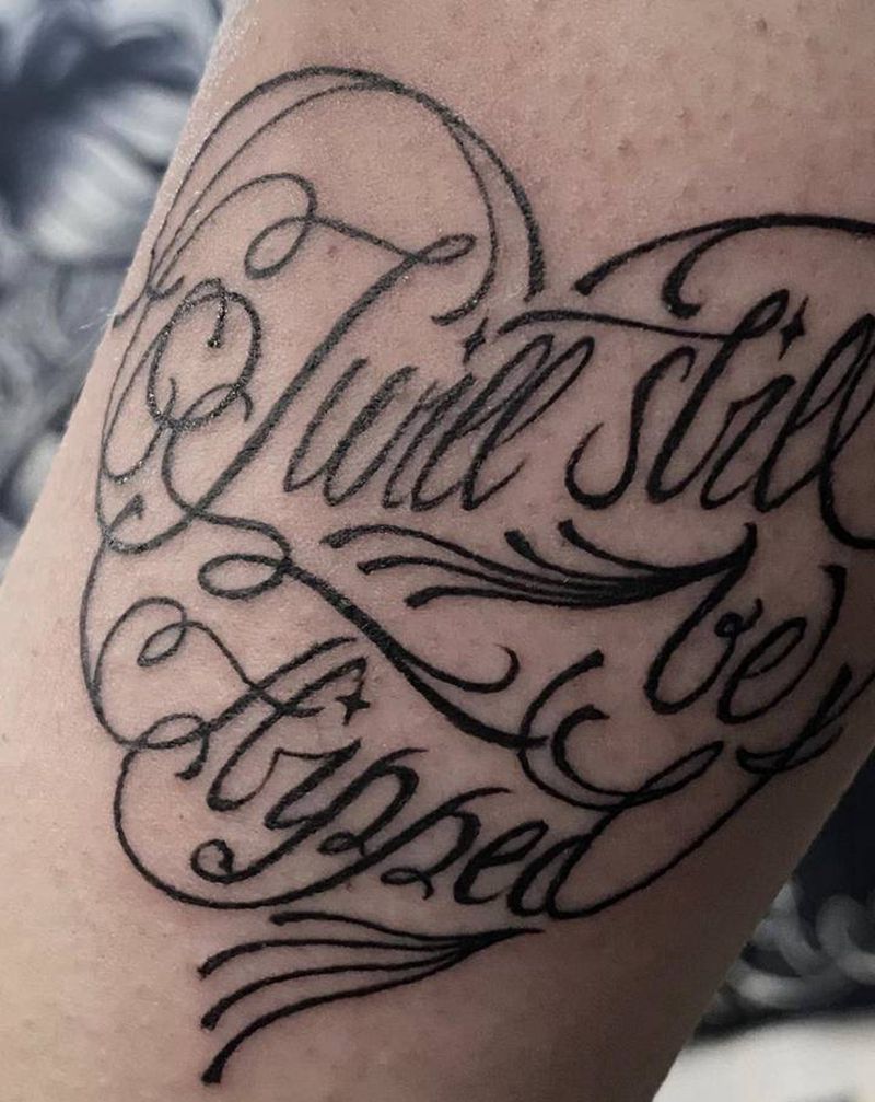 闺蜜花体字纹身