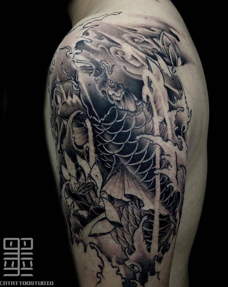 锦鲤纹身图片_手臂新传统纹身图案