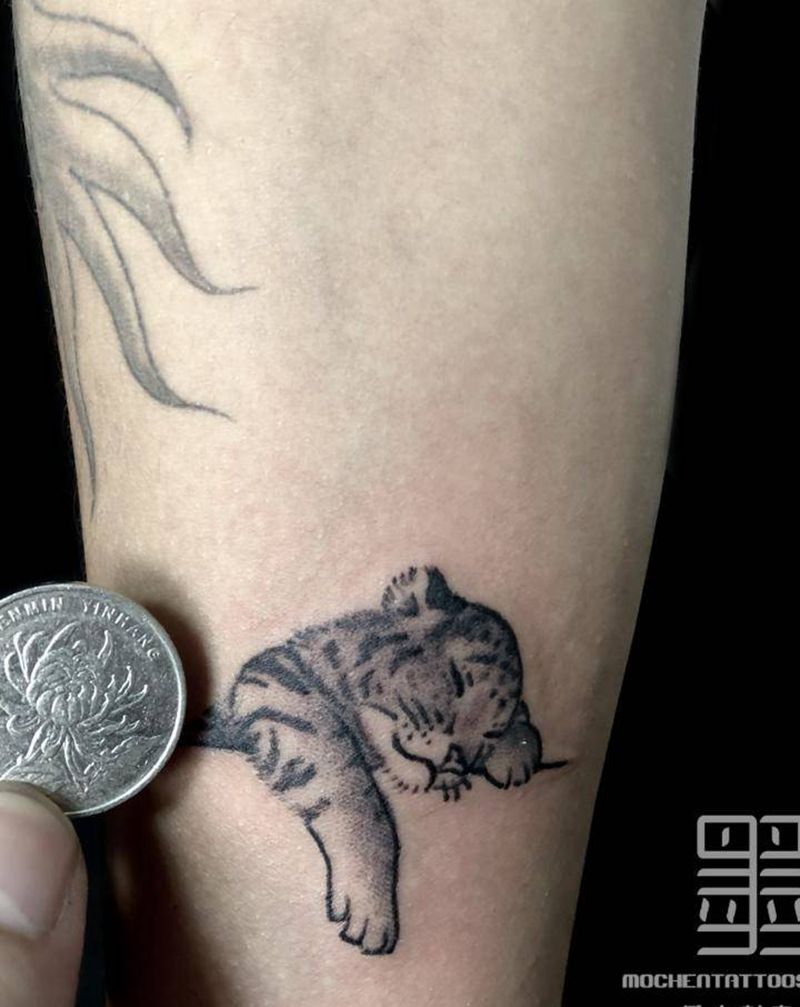老虎纹身图片_手臂欧美写实纹身图案