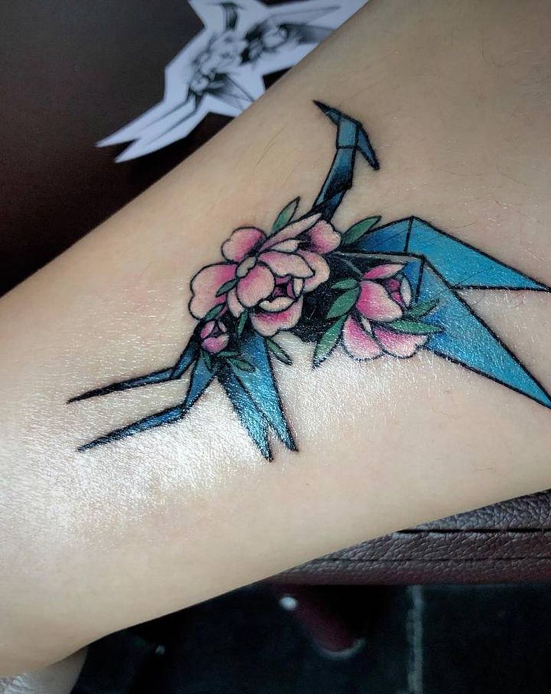 千纸鹤纹身图片_腿部水彩纹身图案