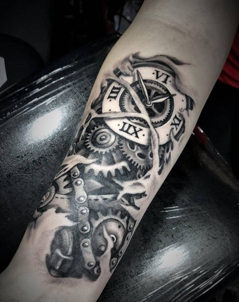 机械表盘纹身图片_手臂欧美写实纹身图案