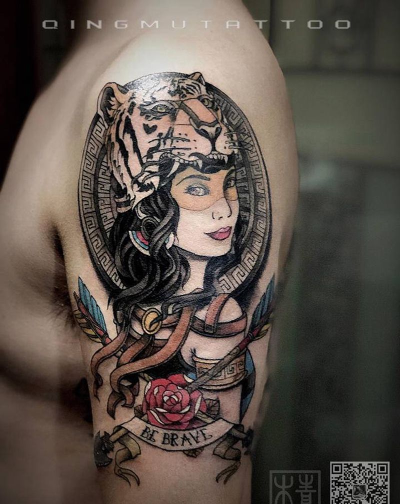 大臂old school纹身图片_手臂Old School纹身图案