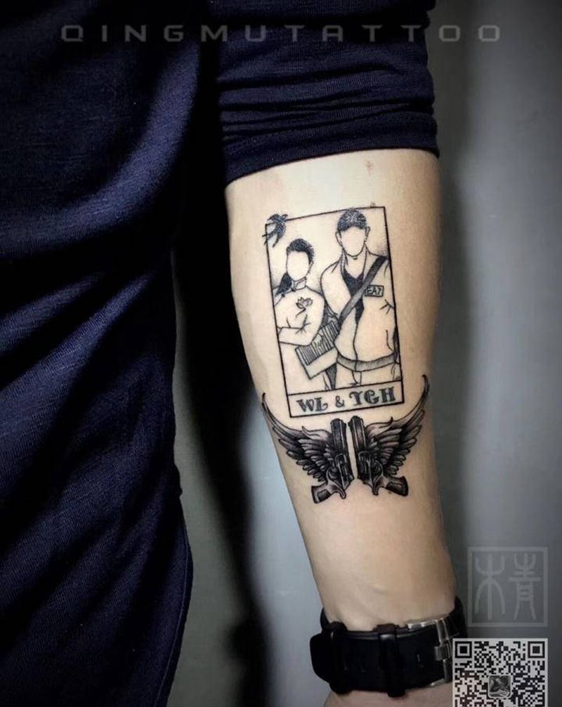 翅膀添加纹身图片_手臂纹身图案