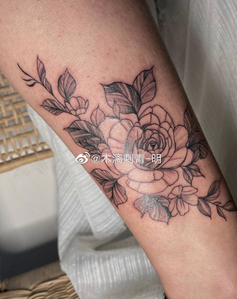 素花纹身图片_腿部点刺小清新素花纹身图案