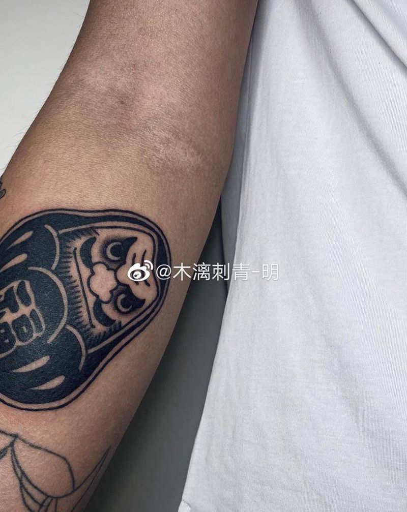达摩蛋纹身图片_手臂老传统达摩蛋日式纹身图案