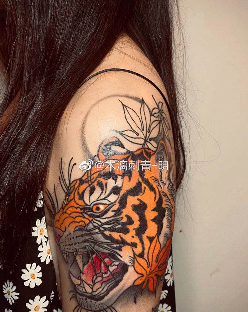老虎纹身图片_手臂New SchoolOld School老虎纹身图案