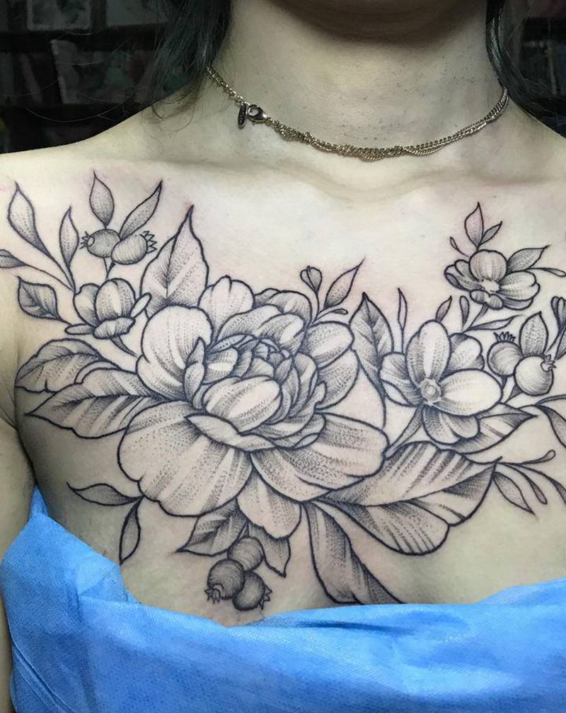 素花纹身图片_胸部纹身图案