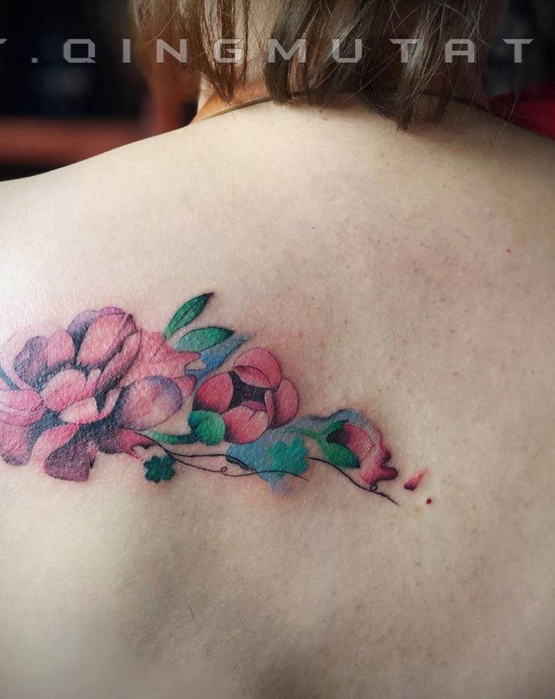 旧纹身遮盖纹身图片_背部水彩纹身图案