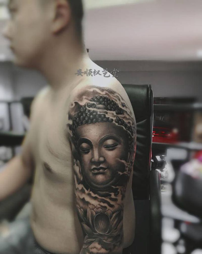 佛纹身图片_肩部纹身图案