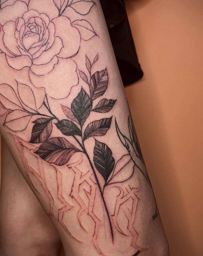 合作款 未完纹身图片_腿部点刺素花纹身图案