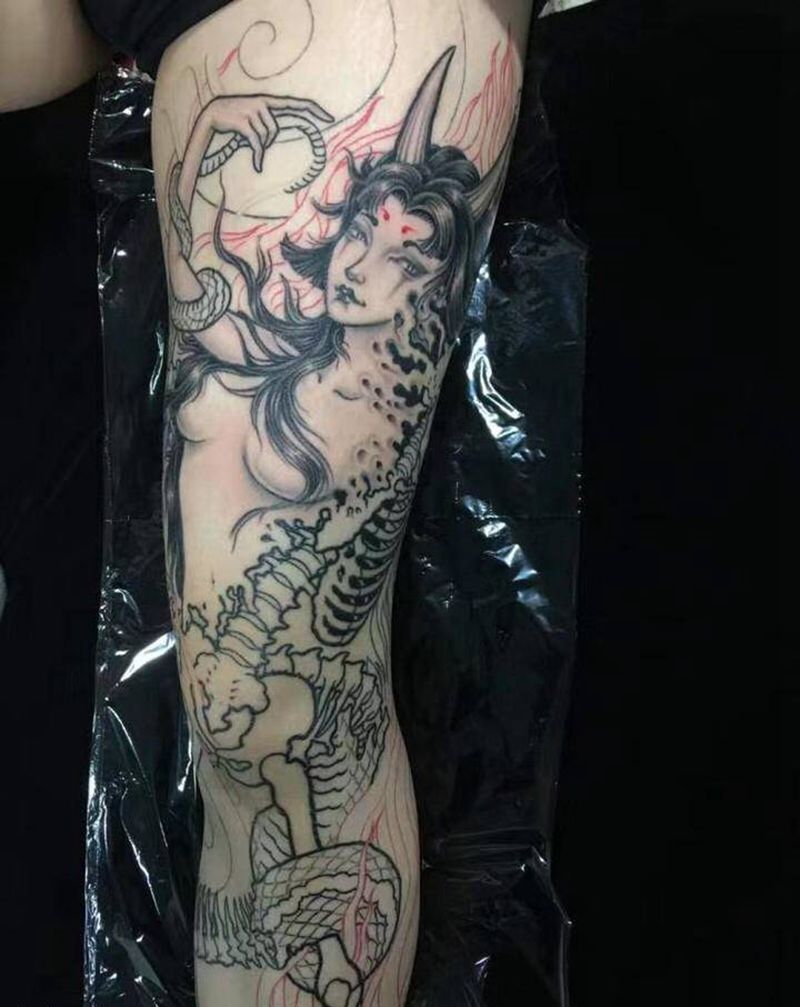 白骨纹身图片_腿部纹身图案