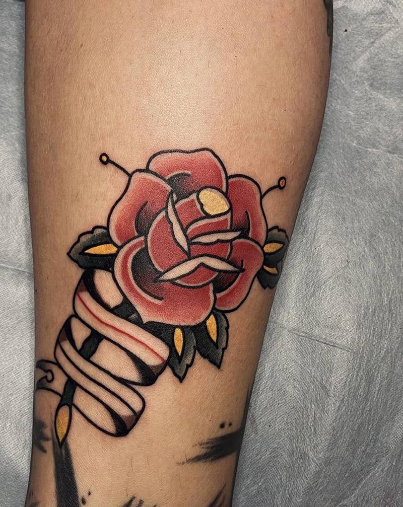 花纹身图片_腿部old school玫瑰纹身图案