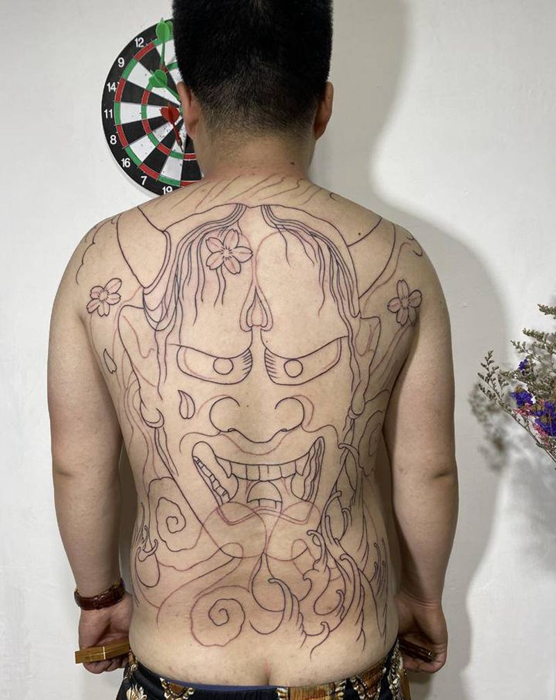 般若 线条纹身图片_背部纹身图案