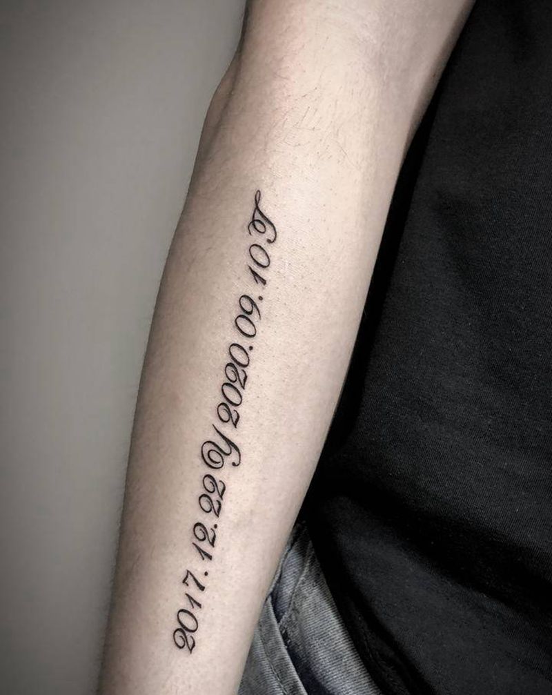 日期纹身图片_手臂花体字纹身图案