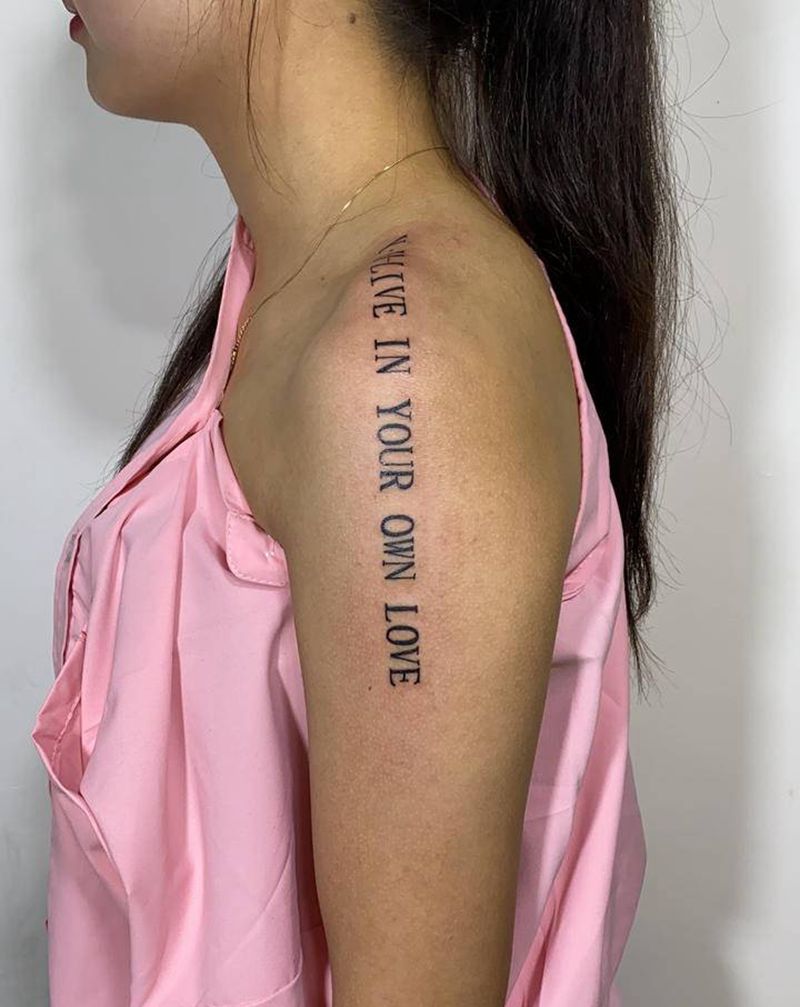 英文字纹身图片_肩部纹身图案