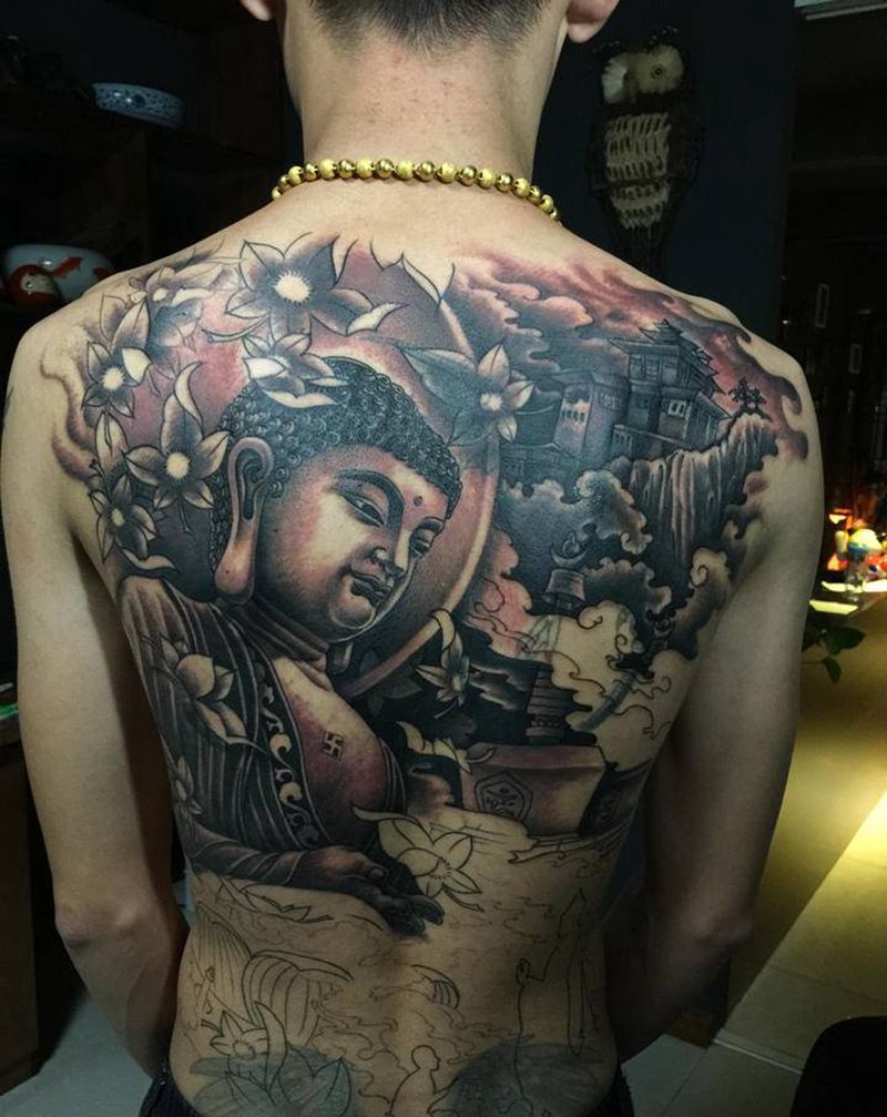 满背佛 未完成纹身图片_新传统纹身图案