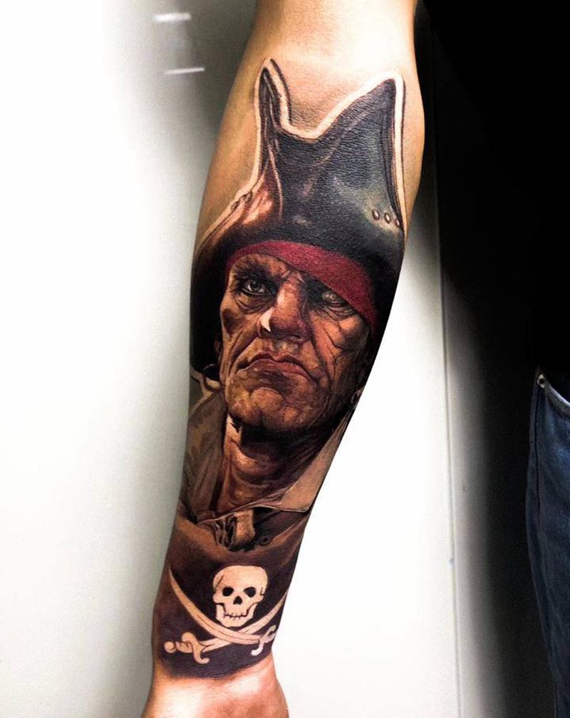 海盗纹身图片_手臂欧美写实海盗纹身图案
