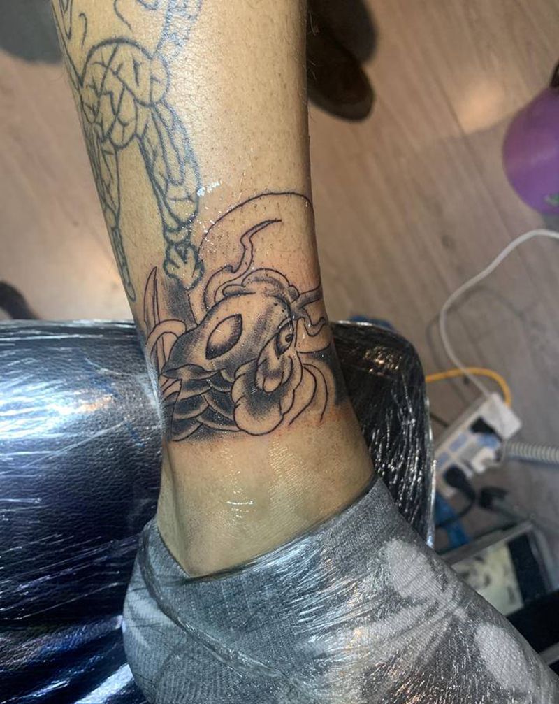 假花腿纹身图片_腿部臂环腿环纹身图案