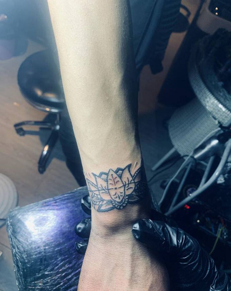 臂环纹身图片_手臂纹身图案