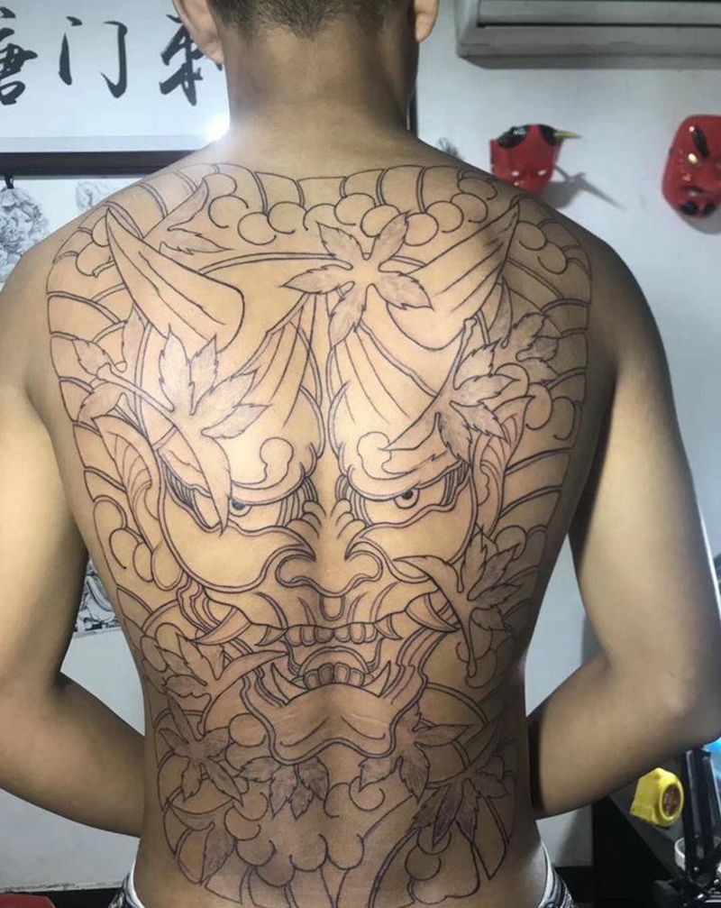 老传统满背纹身图片_背部老传统纹身图案