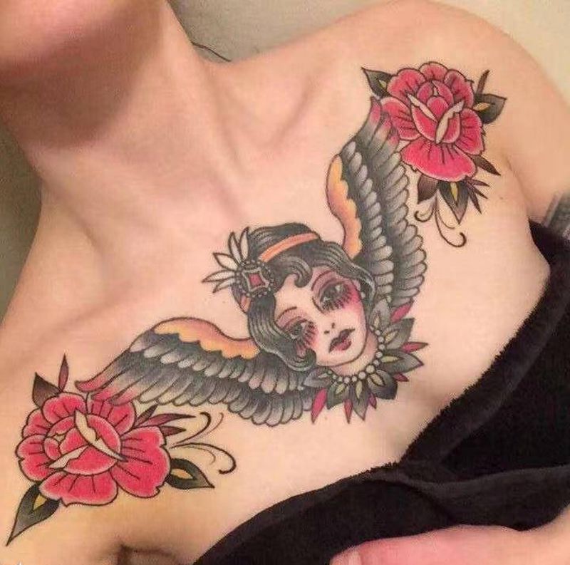 花胸纹身图片_胸部纹身图案