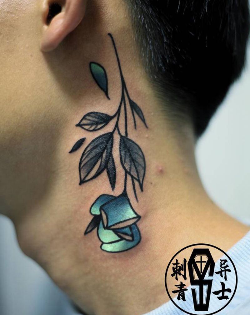 我赌你强力没有子弹！纹身图片_颈部几何花纹身图案