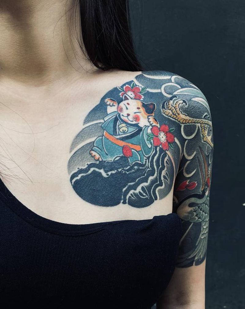 女生半价花臂纹身图片_手臂老传统鹤 招财猫纹身图案