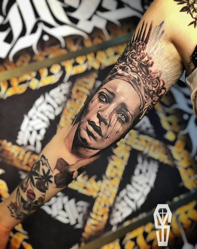 你们最喜欢圣母纹身图片_手臂欧美写实昆明纹身图案