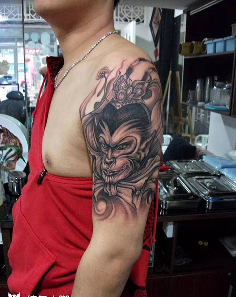 黑灰猴子纹身图片_手臂纹身图案