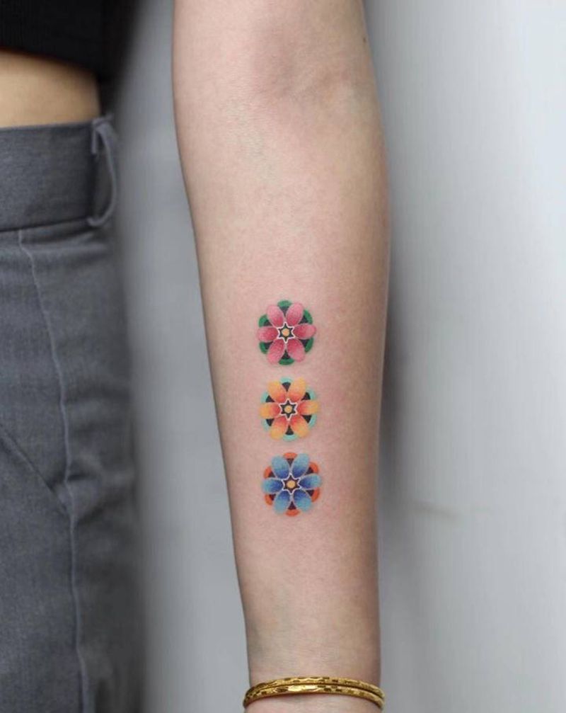 花纹身图片_手臂图腾纹身图案