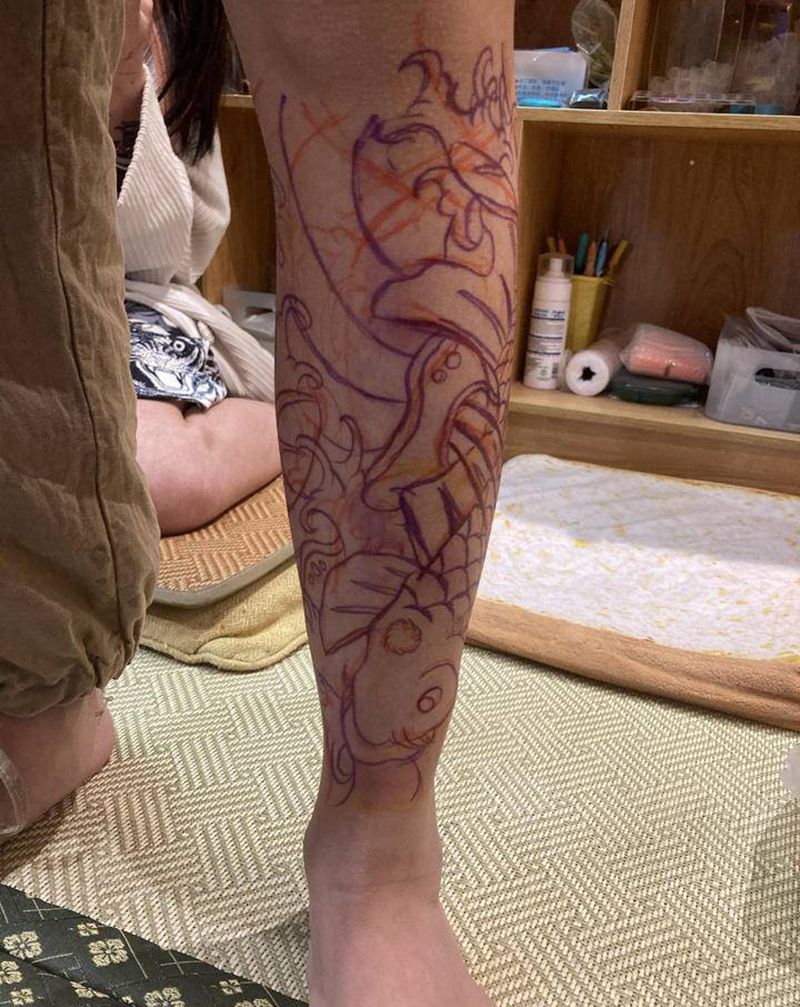 鲤鱼纹身图片_腿部老传统鲤鱼日式小腿纹身图案