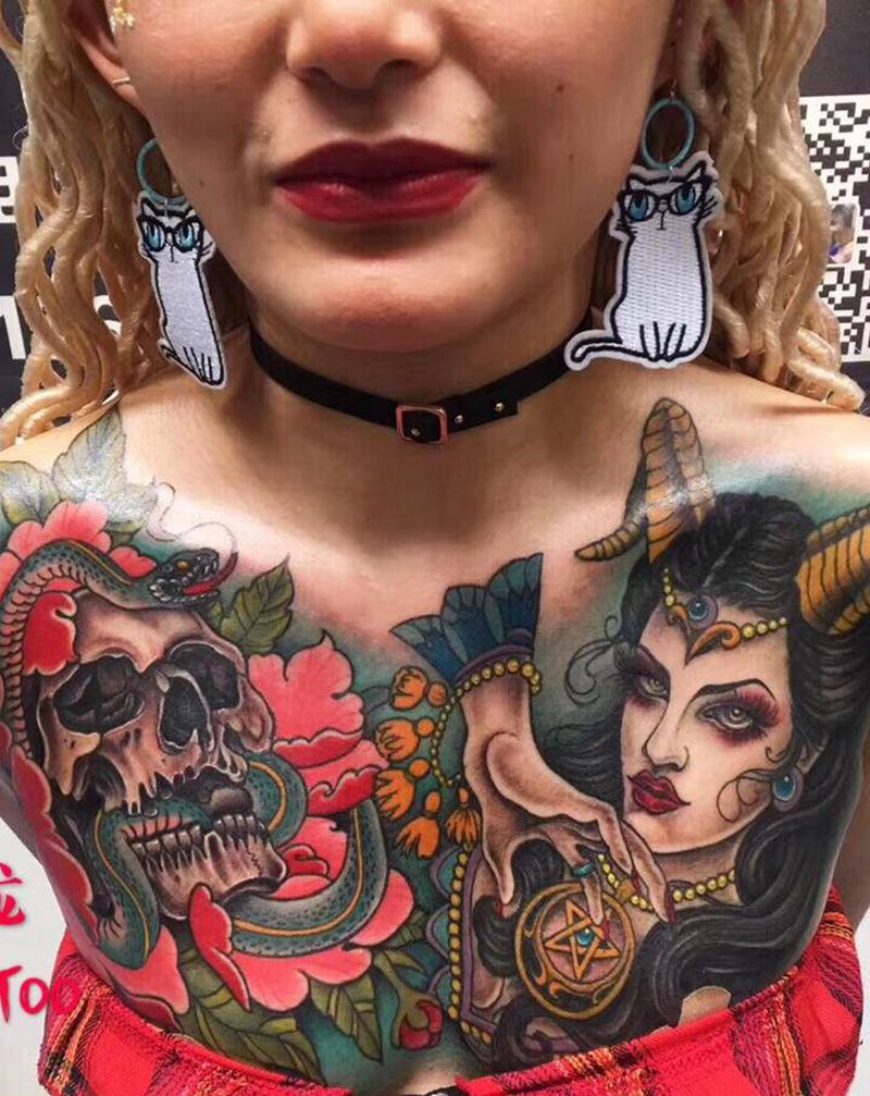 School风格纹身图片_胸部New School纹身图案