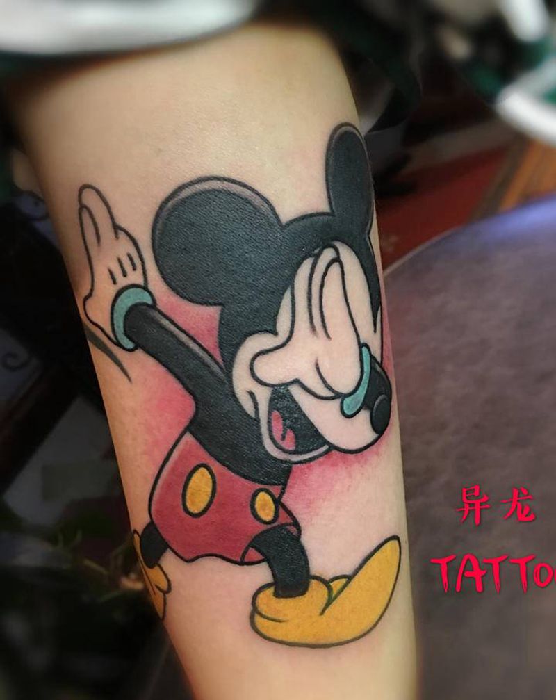 米老鼠纹身图片_手臂纹身图案