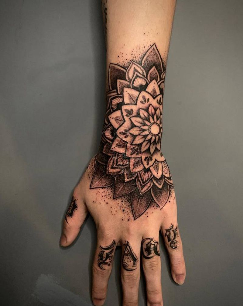 Fan梵花遮盖疤痕纹身图片_New School纹身图案