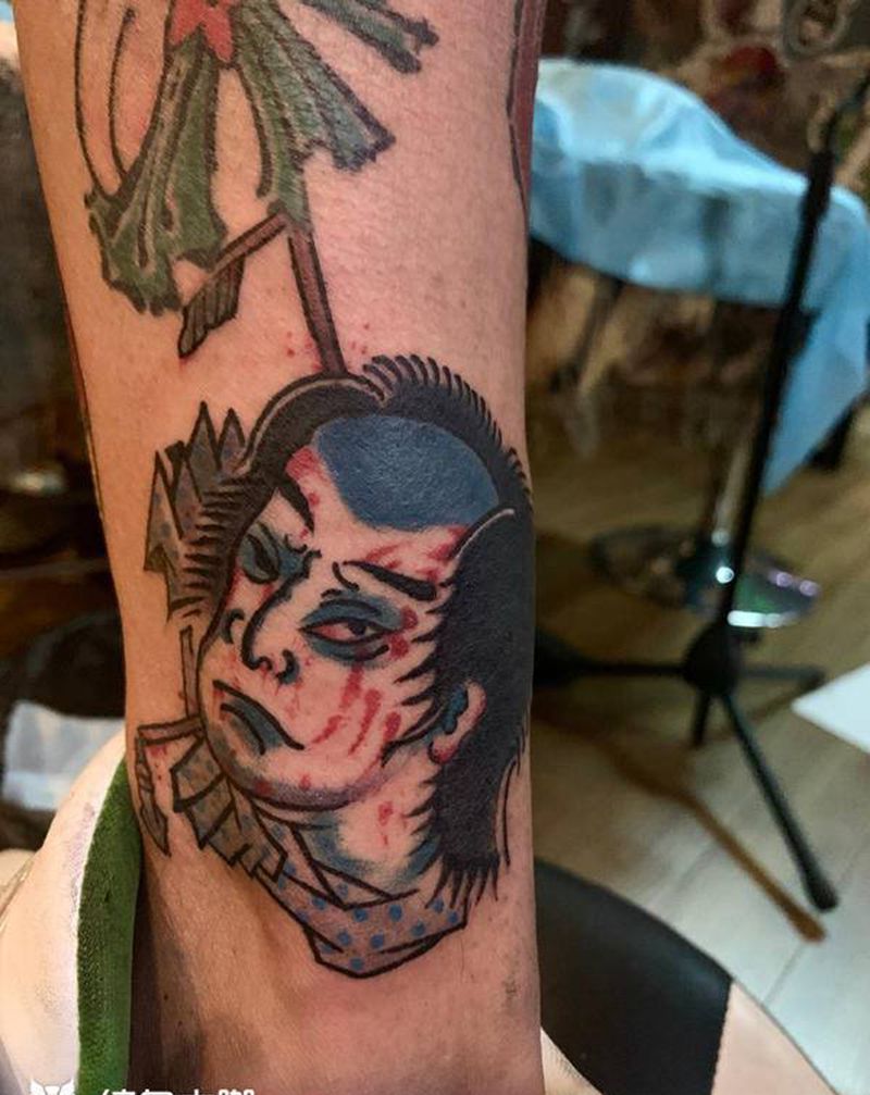 小生首纹身图片_水彩纹身图案