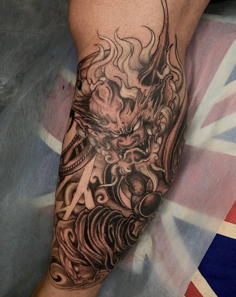 白发雷神纹身图片_腿部新传统纹身图案